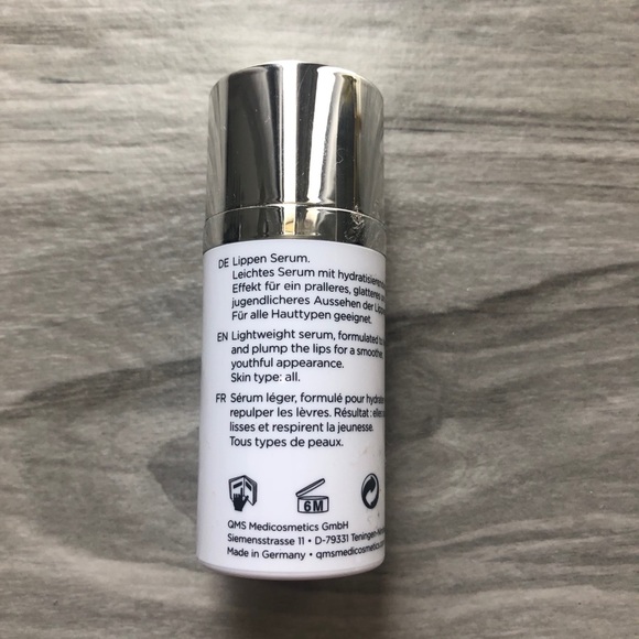 QMS Medicosmetics Lip Line Corrector Serum - Picture 3 of 5